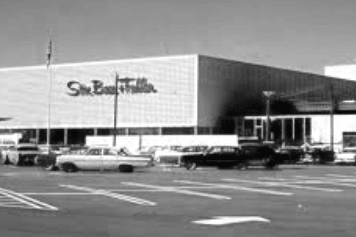 River Roads Mall